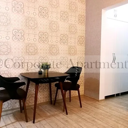 דירה Corporate